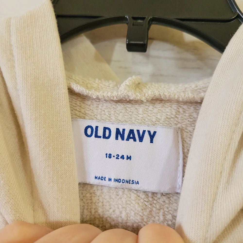 Old Navy  Baby Girl Kids Cream Hoodie with Flower Embroidery Size 18-24‎ M